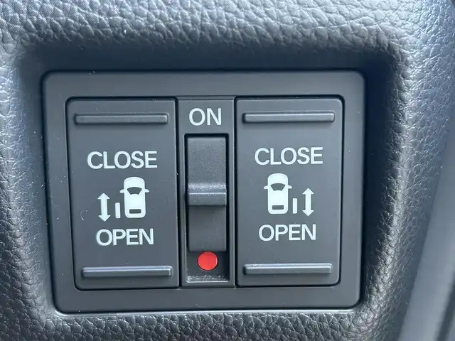 ホンダ Ｎ ＢＯＸ カスタム G EX ターボ ホンダセンシング 佐賀県 2018(平30)年 6.5万km シャイニンググレーM ホンダセンシング/レーダークルーズコントロール/社外SDナビ/・バックカメラ/・フルセグTV/BT/CD/DVD/両側パワースライドドア/純正15インチAW/ドライブレコーダー(ZDR-014)/ETC/LEDヘッドライト/オートライト/フォグランプ/ハーフレザーシート/プッシュスタート/パドルシフト/社外スピーカー/全席アームレスト/ISOFIX/エアバックW/サイド/カーテン/スペアキー×1/取扱説明書/保証書