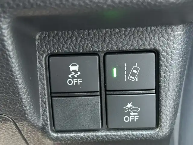 ホンダ Ｎ ＢＯＸ カスタム G EX ターボ ホンダセンシング 佐賀県 2018(平30)年 6.5万km シャイニンググレーM ホンダセンシング/レーダークルーズコントロール/社外SDナビ/・バックカメラ/・フルセグTV/BT/CD/DVD/両側パワースライドドア/純正15インチAW/ドライブレコーダー(ZDR-014)/ETC/LEDヘッドライト/オートライト/フォグランプ/ハーフレザーシート/プッシュスタート/パドルシフト/社外スピーカー/全席アームレスト/ISOFIX/エアバックW/サイド/カーテン/スペアキー×1/取扱説明書/保証書