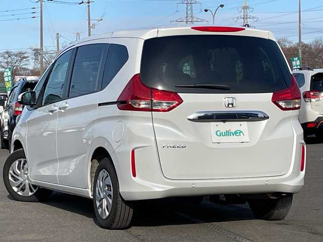 ホンダ フリード G 道央・札幌 2023(令5)年 2.9万km プラチナホワイトパール ４WD/社外メモリーナビ/AM/FM/BT/SD/CD/ワンセグ/ホンダセンシング/衝突被害軽減ブレーキ/横滑り防止装置/レーダークルーズコントロール/レーンキープアシスト/バックカメラ/コーナーセンサー/ビルトインETC/ドライブレコーダー/アイドリングストップ/ワイパーデアイサー/ECON/両側パワースライドドア/前席シートヒーター/ステアリングリモコン/プッシュスタート/スマートキー/LEDヘッドライト/オートライト/電動格納ミラー/ヒーテッドドアミラー/ウィンカーミラー/社外フロアマット/スペアキー/レンタカー登録