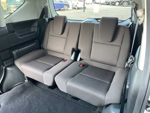 ホンダ フリード G 道央・札幌 2023(令5)年 2.9万km プラチナホワイトパール ４WD/社外メモリーナビ/AM/FM/BT/SD/CD/ワンセグ/ホンダセンシング/衝突被害軽減ブレーキ/横滑り防止装置/レーダークルーズコントロール/レーンキープアシスト/バックカメラ/コーナーセンサー/ビルトインETC/ドライブレコーダー/アイドリングストップ/ワイパーデアイサー/ECON/両側パワースライドドア/前席シートヒーター/ステアリングリモコン/プッシュスタート/スマートキー/LEDヘッドライト/オートライト/電動格納ミラー/ヒーテッドドアミラー/ウィンカーミラー/社外フロアマット/スペアキー/レンタカー登録