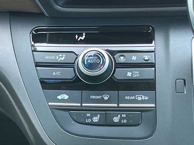 ホンダ フリード G 道央・札幌 2023(令5)年 2.9万km プラチナホワイトパール ４WD/社外メモリーナビ/AM/FM/BT/SD/CD/ワンセグ/ホンダセンシング/衝突被害軽減ブレーキ/横滑り防止装置/レーダークルーズコントロール/レーンキープアシスト/バックカメラ/コーナーセンサー/ビルトインETC/ドライブレコーダー/アイドリングストップ/ワイパーデアイサー/ECON/両側パワースライドドア/前席シートヒーター/ステアリングリモコン/プッシュスタート/スマートキー/LEDヘッドライト/オートライト/電動格納ミラー/ヒーテッドドアミラー/ウィンカーミラー/社外フロアマット/スペアキー/レンタカー登録