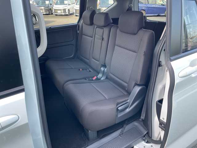 ホンダ フリード G 道央・札幌 2023(令5)年 2.9万km プラチナホワイトパール ４WD/社外メモリーナビ/AM/FM/BT/SD/CD/ワンセグ/ホンダセンシング/衝突被害軽減ブレーキ/横滑り防止装置/レーダークルーズコントロール/レーンキープアシスト/バックカメラ/コーナーセンサー/ビルトインETC/ドライブレコーダー/アイドリングストップ/ワイパーデアイサー/ECON/両側パワースライドドア/前席シートヒーター/ステアリングリモコン/プッシュスタート/スマートキー/LEDヘッドライト/オートライト/電動格納ミラー/ヒーテッドドアミラー/ウィンカーミラー/社外フロアマット/スペアキー/レンタカー登録