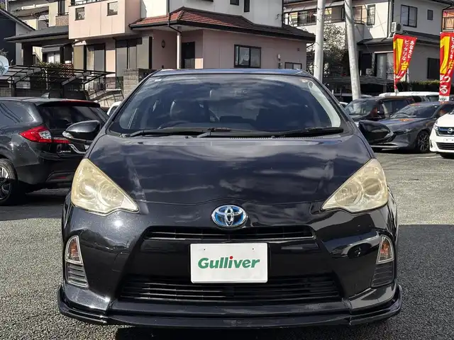 トヨタ アクア G ブラックソフトレザーセレ 熊本県 2013(平25)年 13.1万km ブラックマイカ 社外エアロ（F.S.R）/純正ナビ（NSZT-W62G）/【フルセグTV/Bluetooth再生/CD/DVD】/バックカメラ/レザーシート/社外16インチAW/ステアリングスイッチ/革巻きステアリング/オートライト/ETC/ドライブレコーダー（前後）/プッシュスタート