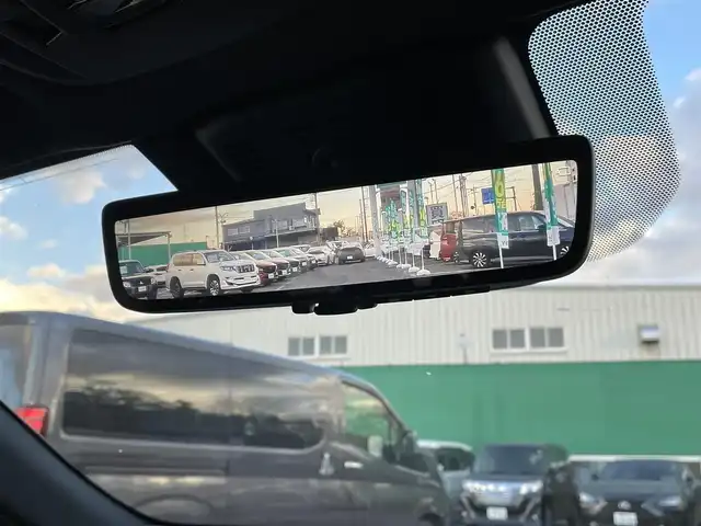 トヨタ クラウン スポーツ Z 千葉県 2024(令6)年 1.2万km プレシャスホワイトパール パノラミックガラスルーフ/黒レザーシート/パノラミックビューカメラ/純正12.3インチコネクテッドナビ/前席パワーシート/前席シートヒーター/前席シートベンチレーション/パワーバックドア/デジタルインナーミラー/パーキングアシスト/トヨタセーフティーセンス/・プリクラッシュセーフティー/・レーンキープアシスト/・パーキングサポートブレーキ/・ブラインドスポットモニター/・後方車両接近告知/・RCTA/・RDA/・RCD/・SEA/・AVSP/・RSA/アダプティブクルーズコントロール/スマートキー/ヘッドアップディスプレイ/前後コーナーセンサー/オートマチックハイビーム/AC100V1500W電源/ハンズフリー充電/純正21インチアルミホイール/純正LEDヘッドライト/ビルトインETC2.0/アイドリングストップ/本革巻きステアリング/サイド＆カーテンエアバッグ