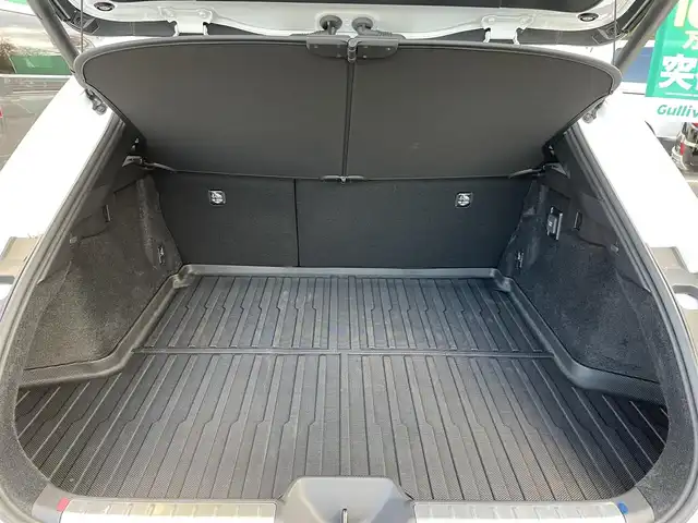 トヨタ クラウン スポーツ Z 千葉県 2024(令6)年 1.2万km プレシャスホワイトパール パノラミックガラスルーフ/黒レザーシート/パノラミックビューカメラ/純正12.3インチコネクテッドナビ/前席パワーシート/前席シートヒーター/前席シートベンチレーション/パワーバックドア/デジタルインナーミラー/パーキングアシスト/トヨタセーフティーセンス/・プリクラッシュセーフティー/・レーンキープアシスト/・パーキングサポートブレーキ/・ブラインドスポットモニター/・後方車両接近告知/・RCTA/・RDA/・RCD/・SEA/・AVSP/・RSA/アダプティブクルーズコントロール/スマートキー/ヘッドアップディスプレイ/前後コーナーセンサー/オートマチックハイビーム/AC100V1500W電源/ハンズフリー充電/純正21インチアルミホイール/純正LEDヘッドライト/ビルトインETC2.0/アイドリングストップ/本革巻きステアリング/サイド＆カーテンエアバッグ