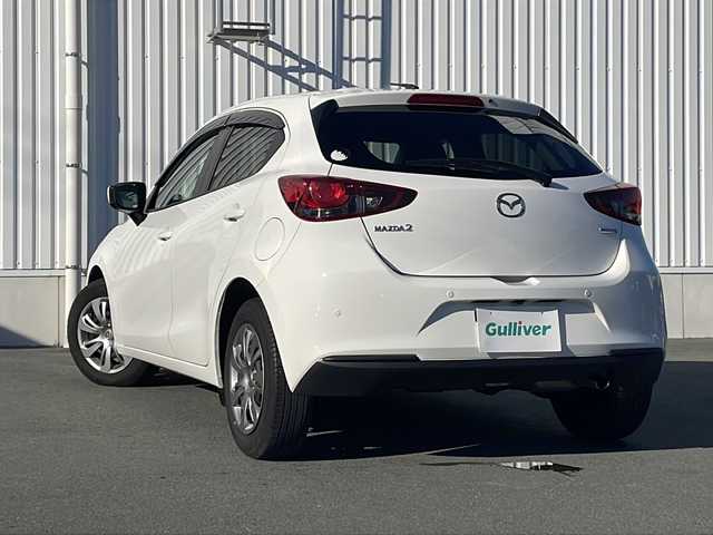 マツダ マツダ２ 15C 三重県 2020(令2)年 2.7万km アークティックホワイト 純正コネクテッドナビ/ＢＳＭ/車線逸脱警報/バックカメラ/社外ドライブレコーダー/社外ＥＴＣ/ＭＴモード付ＡＴ/パーキングセンサー/アイドリングストップ/横滑り防止/衝突被害軽減システム/盗難防止装備/ＬＥＤライト/オートライト/電動格納ミラー/Bluetooth接続/USB入力/AUX/禁煙車