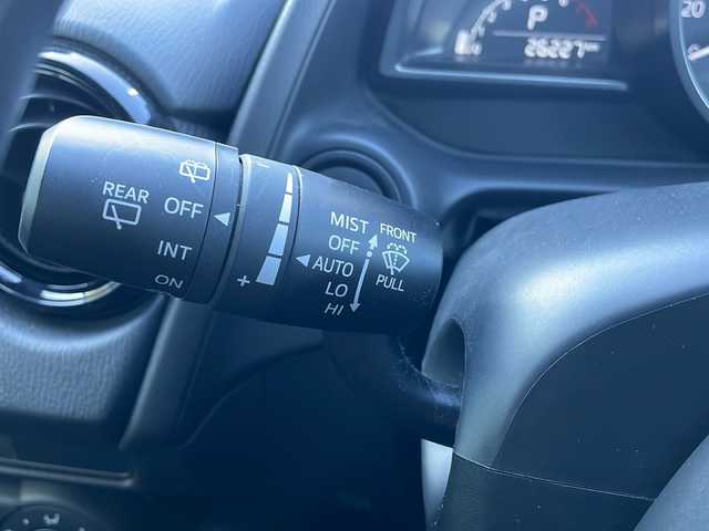 マツダ マツダ２ 15C 三重県 2020(令2)年 2.7万km アークティックホワイト 純正コネクテッドナビ/ＢＳＭ/車線逸脱警報/バックカメラ/社外ドライブレコーダー/社外ＥＴＣ/ＭＴモード付ＡＴ/パーキングセンサー/アイドリングストップ/横滑り防止/衝突被害軽減システム/盗難防止装備/ＬＥＤライト/オートライト/電動格納ミラー/Bluetooth接続/USB入力/AUX/禁煙車