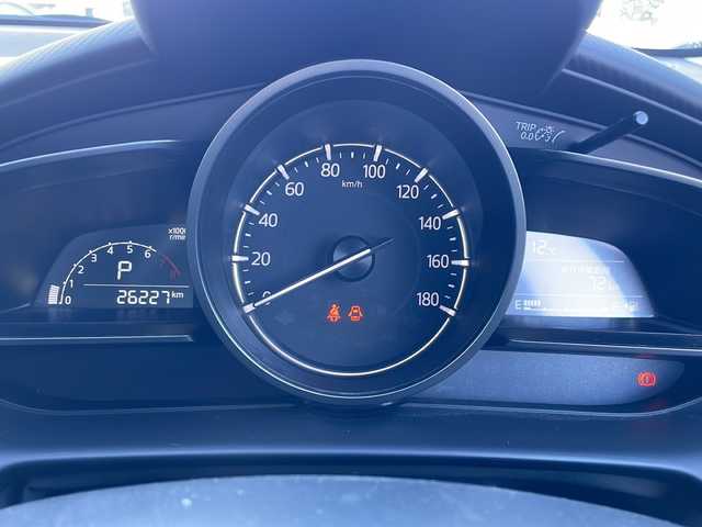 マツダ マツダ２ 15C 三重県 2020(令2)年 2.7万km アークティックホワイト 純正コネクテッドナビ/ＢＳＭ/車線逸脱警報/バックカメラ/社外ドライブレコーダー/社外ＥＴＣ/ＭＴモード付ＡＴ/パーキングセンサー/アイドリングストップ/横滑り防止/衝突被害軽減システム/盗難防止装備/ＬＥＤライト/オートライト/電動格納ミラー/Bluetooth接続/USB入力/AUX/禁煙車