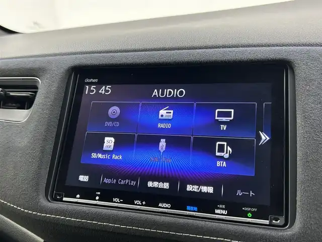 ホンダ ヴェゼル ハイブリッド RS ホンダセンシング 千葉県 2020(令2)年 5.7万km クリスタルブラックパール 禁煙車/ホンダセンシング/・衝突軽減ブレーキ/・先行車発進お知らせ/・路外逸脱毛抑制システム/・レーンキープアシスト/・レーダークルーズコントロール/純正８型メモリナビ/・型番：VXM-207VFEi/・CD/DVD/USB/HDMI/Bluetooth/フルセグTV/・バックカメラ/・ビルトインETC/革巻きステアリング/・ステアリングスイッチ/・パドルシフト/ハーフレザーシート/・DNシートヒーター/左右独立エアコン/純正フロアマット/純正１８インチAW/オートライト/・LEDヘッドライト/・LEDフォグランプ