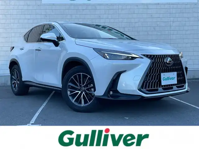 レクサス ＮＸ 350h 静岡県 2023(令5)年 2.7万km ソニッククォーツ メーカーナビ/・フルセグTV/・Bluetooth接続/・USB入力端子/トヨタセーフティーセンス/プリクラッシュセーフティ/BSM/HUD/パノラミックビュー/電動パーキングブレーキ/オートブレーキホールド/レーダークルーズコントロール/ワイヤレス充電/プッシュスタート/スマートキー/前席パワーシート/パワーバックドア/電動チルト＆テレスコピック/LEDオートライト/オートハイビーム/前後コーナーセンサー