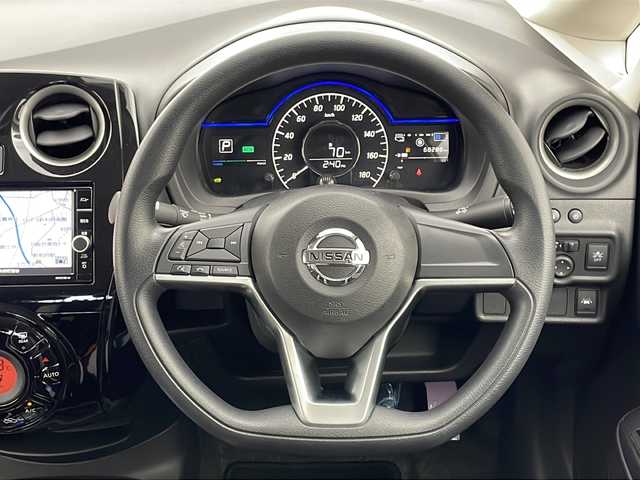 日産 ノート e－パワー X Vセレクション 宮城県 2019(令1)年 6.9万km ブリリアントホワイトパール 純正メモリーナビ/フルセグTV/アラウンドビューモニター/バックカメラ/エマージェンシーブレーキ/車線逸脱警報/踏み間違え防止アシスト/LEDオートマチックハイビーム/デジタルインナーミラー/スマートキー/ETC/禁煙車