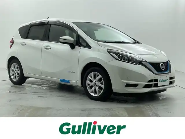 日産 ノート e－パワー X Vセレクション 福井県 2019(令1)年 6.9万km ブリリアントホワイトパール 純正ナビ/フルセグTV/アラウンドビューモニター/バックカメラ/前後障害物センサー/エマージェンシーブレーキ/車線逸脱警報/踏み間違え防止アシスト/LEDヘッドライト/インテリジェントルームミラー/スマートキー/プッシュスタート/純正ドライブレコーダー/ETC/禁煙車