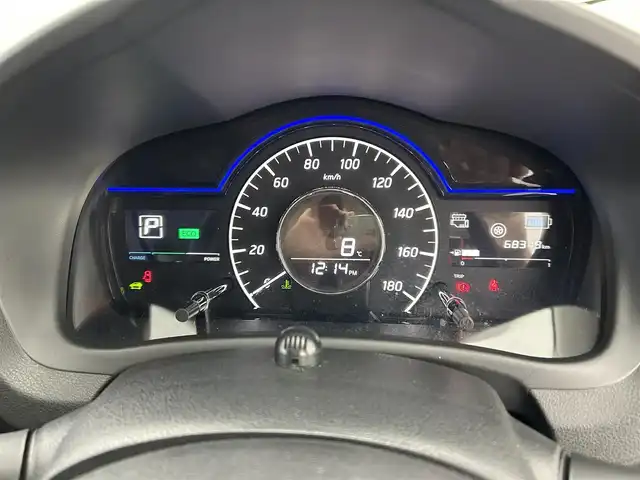 日産 ノート e－パワー X Vセレクション 福井県 2019(令1)年 6.9万km ブリリアントホワイトパール 純正ナビ/フルセグTV/アラウンドビューモニター/バックカメラ/前後障害物センサー/エマージェンシーブレーキ/車線逸脱警報/踏み間違え防止アシスト/LEDヘッドライト/インテリジェントルームミラー/スマートキー/プッシュスタート/純正ドライブレコーダー/ETC/禁煙車