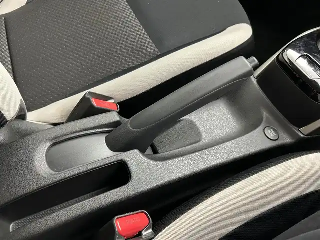 日産 ノート e－パワー X Vセレクション 福井県 2019(令1)年 6.9万km ブリリアントホワイトパール 純正ナビ/フルセグTV/アラウンドビューモニター/バックカメラ/前後障害物センサー/エマージェンシーブレーキ/車線逸脱警報/踏み間違え防止アシスト/LEDヘッドライト/インテリジェントルームミラー/スマートキー/プッシュスタート/純正ドライブレコーダー/ETC/禁煙車