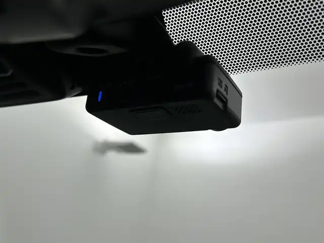 日産 ノート e－パワー X Vセレクション 福井県 2019(令1)年 6.9万km ブリリアントホワイトパール 純正ナビ/フルセグTV/アラウンドビューモニター/バックカメラ/前後障害物センサー/エマージェンシーブレーキ/車線逸脱警報/踏み間違え防止アシスト/LEDヘッドライト/インテリジェントルームミラー/スマートキー/プッシュスタート/純正ドライブレコーダー/ETC/禁煙車