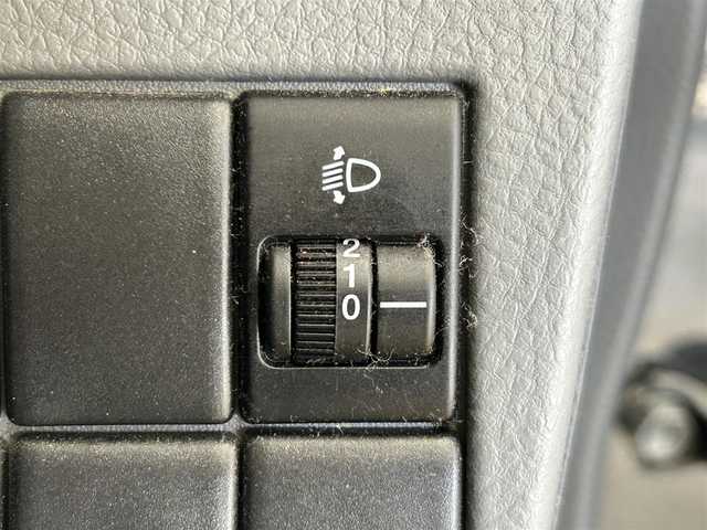 マツダ ＡＺ ワゴン XG 道央・札幌 2010(平22)年 2.7万km ブルーイッシュブラックパール3 ・4WD/・社外ナビ/ワンセグTV/DVD/CD/・ETC/・運転席ヒーター/・電格ミラー/・ミラーヒーター/・ドアバイザー/・ライトレベライザー/・夏タイヤ社外13インチAW積込