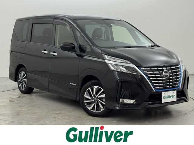 日産 セレナ e－パワー ハイウェイスター V 福岡県 2020(令2)年 6.4万km ダイヤモンドブラック ワンオーナー　/１１型後席モニター　/純正１０型ナビ　/全方位カメラ　/ＥＴＣ　/前ドラレコ　/クルーズコントロール　/コーナーセンサー　/エマージェンシーブレーキ　/レーンキープ　/ＢＳＭ　/両側電動スライドドア　/ＬＥＤ