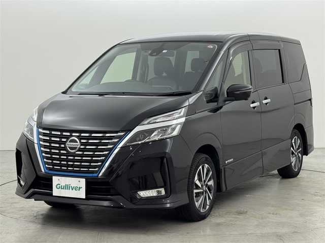 日産 セレナ e－パワー ハイウェイスター V 福岡県 2020(令2)年 6.4万km ダイヤモンドブラック ワンオーナー　/１１型後席モニター　/純正１０型ナビ　/全方位カメラ　/ＥＴＣ　/前ドラレコ　/クルーズコントロール　/コーナーセンサー　/エマージェンシーブレーキ　/レーンキープ　/ＢＳＭ　/両側電動スライドドア　/ＬＥＤ