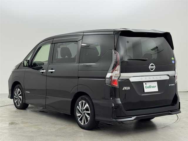 日産 セレナ e－パワー ハイウェイスター V 福岡県 2020(令2)年 6.4万km ダイヤモンドブラック ワンオーナー　/１１型後席モニター　/純正１０型ナビ　/全方位カメラ　/ＥＴＣ　/前ドラレコ　/クルーズコントロール　/コーナーセンサー　/エマージェンシーブレーキ　/レーンキープ　/ＢＳＭ　/両側電動スライドドア　/ＬＥＤ