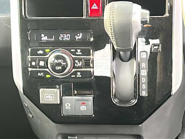 トヨタ ルーミー カスタムG 福島県 2023(令5)年 1.6万km ブラックマイカメタリック スマアシ　純正エアロ　純正ナビ　Ｂｌｕｅｔｏｏｔｈ　ＵＳＢ　フルセグ　バックＣ　ビルドインＥＴＣ　両側電動スライド　前後ドラレコ　オートＬＥＤライト　フォグ　レーダークルーズ　純正１４ＡＷ　スペアキー