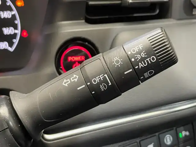 ホンダ ヴェゼル ハイブリッド e:HEV Z 岩手県 2022(令4)年 7.4万km プレミアムサンライトホワイトパール ４WD/ハンズフリーパワーテールゲート/ホンダセンシング/衝突軽減ブレーキ/アダプティブクルーズコントロール/レーンキープアシスト/踏み間違い衝突軽減システム/オートハイビーム/パーキングセンサー/ブラインドスポットインフォメーション/ヒルディセントコントロール/チップアップリヤシート/シートヒーター/ステアリングヒーター/熱線入りフロントウインドウ/減速セレクター/純正ナビ/（CD/DVD/フルセグ/SD/USB/Bluetooth）/バックカメラ/ETC/ドライブレコーダー/フルLEDヘッドライト/純正18インチアルミホイール