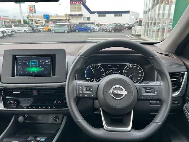 日産 エクストレイル S e－4ORCE 茨城県 2023(令5)年 1.5万km パール 社外ナビ /バックカメラ /クルーズコントロール /デジタルインナーミラー /ステアリングヒーター /エマージェンシーブレーキ /寒冷地仕様 /ダウンヒルアシストコントロール /コーナーセンサー /ETC /4WD