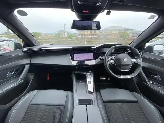 プジョー プジョー ４０８ GT ハイブリッド 福岡県 2023(令5)年 1.3万km 赤 ・1オーナー/・アクティブクルーズコントロール/・純正メモリーナビ/USB/Bluetooth/AppleCarPlay/・全方位カメラ/・ハーフレザーシート/シートヒーター/・社外ドライブレコーダー/・ETC/・純正19AW/・プッシュスタート/・パーキングアシスト/・スマートキー/・パワーシート/・レーンキープアシスト/・オートライト/・LEDライト/・デジタルインナーミラー/・ワイヤレス充電/・保証書