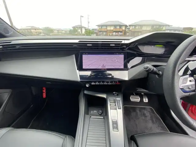 プジョー プジョー ４０８ GT ハイブリッド 福岡県 2023(令5)年 1.3万km 赤 ・1オーナー/・アクティブクルーズコントロール/・純正メモリーナビ/USB/Bluetooth/AppleCarPlay/・全方位カメラ/・ハーフレザーシート/シートヒーター/・社外ドライブレコーダー/・ETC/・純正19AW/・プッシュスタート/・パーキングアシスト/・スマートキー/・パワーシート/・レーンキープアシスト/・オートライト/・LEDライト/・デジタルインナーミラー/・ワイヤレス充電/・保証書