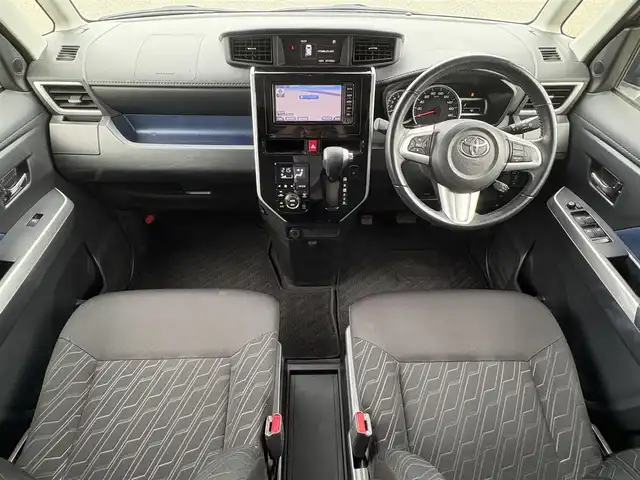 トヨタ ルーミー カスタムG 徳島県 2018(平30)年 5.5万km ブラックマイカメタリック SDナビ　NSCD-W66/　AM/FM/BT/CD/ワンセグ/SD/AUX/ビルトインETC2.0/バックカメラ/クルーズコントロール/アイドリングストップ/両側電動スライドドア/前後コーナーセンサー/スマートキー/プッシュスタート/純正フロアマット/ドアバイザー/オートライト/オートマチックハイビーム/LEDヘッドライト/フォグライト/取扱説明書/新車時保証書
