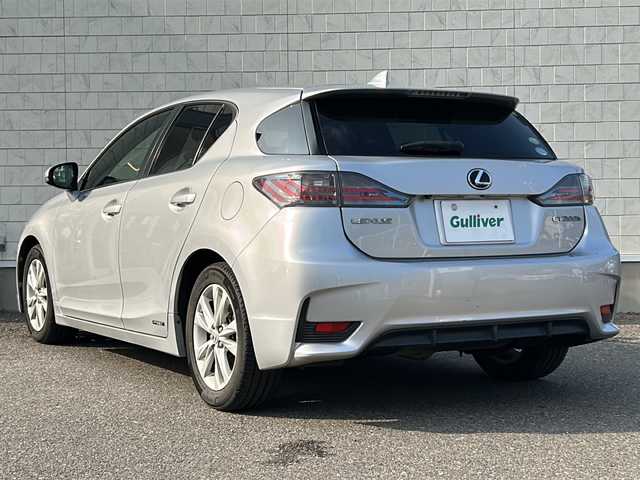 レクサス ＣＴ 200h バージョンC 福島県 2014(平26)年 9.4万km プラチナムシルバーメタリック 純正７型ナビ　バックＣ　フルセグＴＶ　ＢＴ　ＥＴＣ　クルコン　前席シートヒーター　デュアルＡＡＣ　前後ドラレコ　パドルシフト　ステリモ　ＬＥＤ　オートライト　フォグ　ＴＲＣ　カードキー　スペアキー