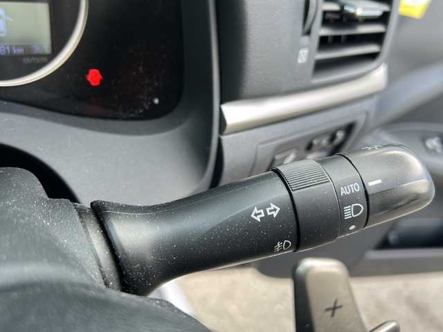 レクサス ＣＴ 200h バージョンC 福島県 2014(平26)年 9.4万km プラチナムシルバーメタリック 純正７型ナビ　バックＣ　フルセグＴＶ　ＢＴ　ＥＴＣ　クルコン　前席シートヒーター　デュアルＡＡＣ　前後ドラレコ　パドルシフト　ステリモ　ＬＥＤ　オートライト　フォグ　ＴＲＣ　カードキー　スペアキー