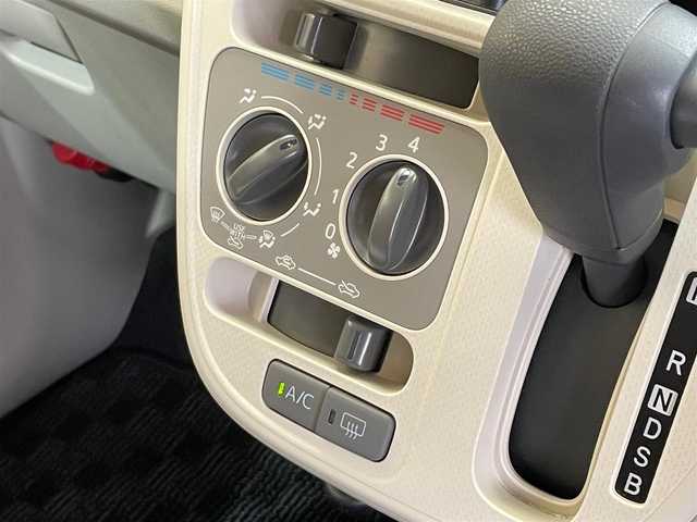 ダイハツ ムーヴ L SAⅢ 岩手県 2018(平30)年 2.2万km ブラックマイカメタリック 4WD/スマートアシスト3/衝突回避支援ブレーキ/レーンアシスト/誤発進抑制機能/ハイビームアシスト/先行車発進お知らせ機能/寒冷地仕様/シートヒーター/アイドリングストップ/横滑り防止装置/純正ナビ/フルセグTV/バックカメラ/ドライブレコーダー/ステアリングスイッチ/フロントベンチシート/LEDヘッドライト