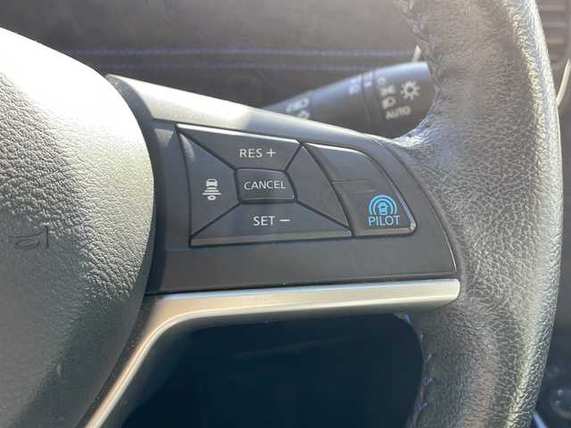 日産 セレナ e－パワー オーテック 沖縄県 2018(平30)年 7.3万km ダイヤモンドブラック 純正ナビ・Bluetooth・TV・CD・DVD/フリップダウンモニター/両側パワースライドドア/全方位カメラ/ドライブレコーダー/ETC/全方位カメラ/シートヒーター/プロパイロット/デジタルインナーミラー/ステアリングヒーター/ステアリングスイッチ/オートホールド/電子サイドブレーキ/純正アルミ/コーナーセンサー/LEDヘッドライト