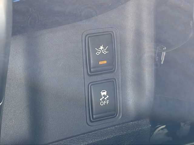 日産 セレナ e－パワー オーテック 沖縄県 2018(平30)年 7.3万km ダイヤモンドブラック 純正ナビ・Bluetooth・TV・CD・DVD/フリップダウンモニター/両側パワースライドドア/全方位カメラ/ドライブレコーダー/ETC/全方位カメラ/シートヒーター/プロパイロット/デジタルインナーミラー/ステアリングヒーター/ステアリングスイッチ/オートホールド/電子サイドブレーキ/純正アルミ/コーナーセンサー/LEDヘッドライト