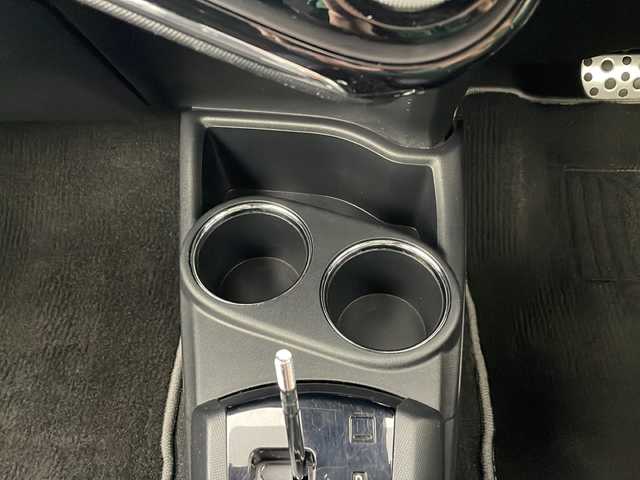 トヨタ アクア G GRスポーツ 17インチPKG 秋田県 2018(平30)年 5.6万km ライムホワイトパールクリスタルシャイン 純正ナビ【AM/FM/BT/CD】 /フルセグTV /バックカメラ /ETC /GR専用ハーフレザーシート　/GR専用フロアマット　/寒冷地仕様　/クルーズコントロール　/オートマチックハイビーム　/フロントワイパーデアイサー /ソナー/オートエアコン /ハーフレザー/革巻きステアリング/EV MODE/ECO MODE/横滑り防止装置/衝突被害軽減システム/オートライト/スマートキー/ステアリングリモコン/レーン逸脱防止/プッシュスタート /電格ミラー/純正フロアマット/サイドバイザー /純正AW/ウィンカーミラー /フォグライト /保証書/取扱説明書
