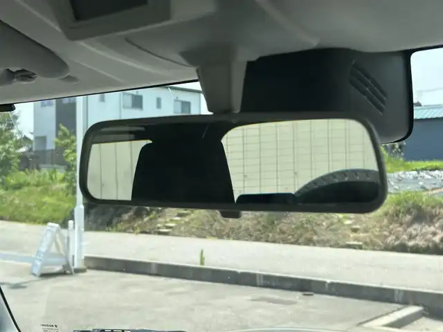 スズキ ジムニー シエラ JC 富山県 2023(令5)年 1万km ミディアムグレー ワンオーナー/4WD/クルーズコントロール/レーンキープアシスト/横滑り防止装置/衝突軽減システム/ダウンヒルアシストコントロール/社外SDナビ/フルセグTV/Bluetooth/DVD再生/バックカメラ/ビルトインETC/社外アルミホイール/運転席助手席シートヒーター