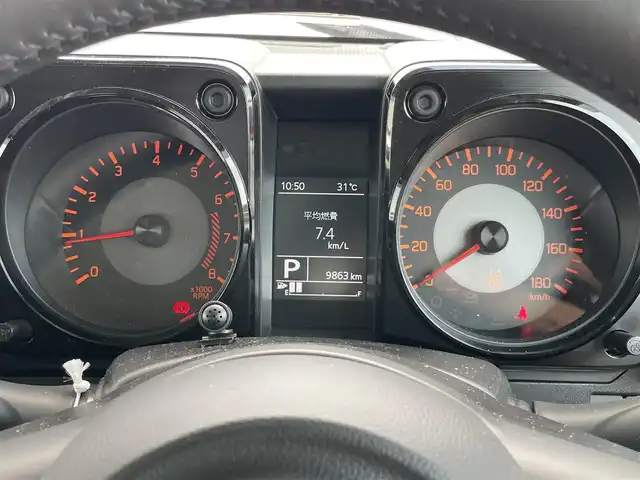 スズキ ジムニー シエラ JC 千葉県 2023(令5)年 1万km ミディアムグレー 衝突軽減ブレーキ/レーンキープアシスト/クルーズコントロール/社外メモリナビ/　フルセグ/BT/DVD/CD/USB/バックカメラ/ステアリングスイッチ/ETC/LEDヘッドライト/オートライト/フォグライト/スマートキー/プッシュスタート/純正フロアマット/純正AW積込/電動格納ミラー