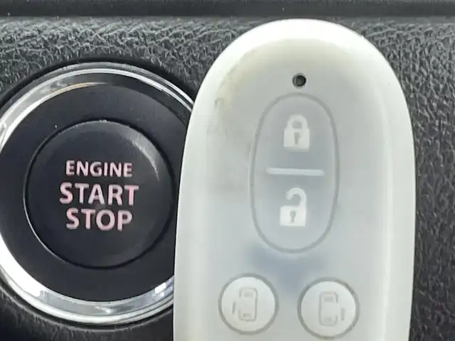スズキ ソリオ バンディット HV MV 熊本県 2015(平27)年 7.3万km ファーベントレッド/スーパーブラックパール 社外メモリーナビ＆ワンセグＴＶ＆ＣＤ/バックカメラ/ＥＴＣ/ステアリングリモコン/アイドリングストップ/社外セキュリティ/左側パワースライドドア/純正１５inアルミホイール/オートライト/ＬＥＤライト/フォグランプ /ウィンカーミラー/電動格納ミラー/スマートキー/プッシュスタート/Ｗ＆サイドエアバッグ/横滑り防止装置/ＡＢＳ/ドアバイザー/フロアマット/新車保証書/取扱説明書/スマートスペアキー有