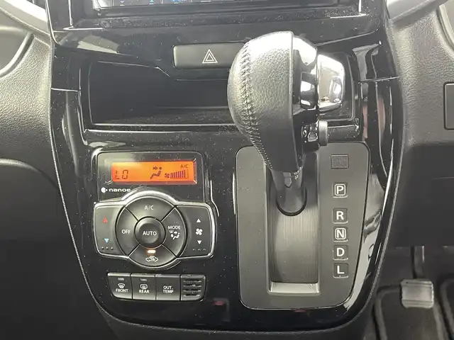 スズキ ソリオ バンディット HV MV 熊本県 2015(平27)年 7.3万km ファーベントレッド/スーパーブラックパール 社外メモリーナビ＆ワンセグＴＶ＆ＣＤ/バックカメラ/ＥＴＣ/ステアリングリモコン/アイドリングストップ/社外セキュリティ/左側パワースライドドア/純正１５inアルミホイール/オートライト/ＬＥＤライト/フォグランプ /ウィンカーミラー/電動格納ミラー/スマートキー/プッシュスタート/Ｗ＆サイドエアバッグ/横滑り防止装置/ＡＢＳ/ドアバイザー/フロアマット/新車保証書/取扱説明書/スマートスペアキー有