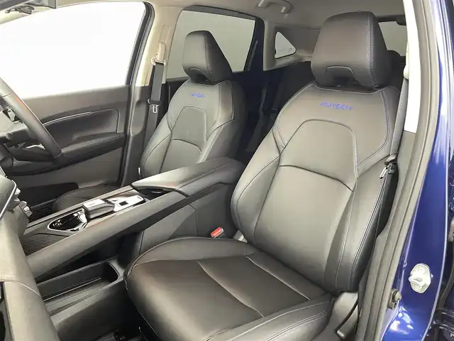 日産 オーラ オーテック 福島県 2025(令7)年 0.3万km オーロラフレアブルーパール /スーパーブラック 2トーン インテリジェントエマージェンシーブレーキ/・緊急停止支援システム/・前方衝突予測警報/・アダプティブLEDヘッドライト/・ふらつき防止装置/・標識検知機能/・車線逸脱警報装置/・後側方衝突防止支援システム/・後側方車両検知警報/・アラウンドビューモニター/・踏み間違い衝突防止アシスト/・後退時車両検知警報/純正9インチナビ/（TV/BT/AM・FM/HDMI）/・バックカメラ/ビルトインETC/デジタルインナーミラー/純正17インチアルミ/電子パーキング/・オートブレーキホールド/ブラインドスポットモニター/ヘッドアップディスプレイ/プッシュスタート/・スマートキー/純正フロアマット/D席パワーシート/・レザーシート/プッシュスタート/LEDライト/・オートライト/電動格納ミラー/ドアバイザー