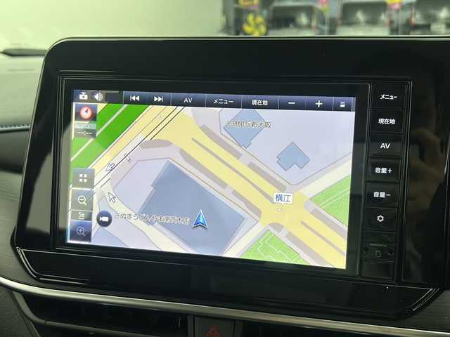 日産 オーラ オーテック 大阪府 2025(令7)年 0.3万km オーロラフレアブルーパール /スーパーブラック 2トーン インテリジェントエマージェンシーブレーキ/緊急停止支援システム/前方衝突予測警報/アダプティブLEDヘッドライト/ふらつき防止装置/標識検知機能/車線逸脱警報装置/後側方衝突防止支援システム/後側方車両検知警報/アラウンドビューモニター/踏み間違い衝突防止アシスト/後退時車両検知警報/純正9インチナビ/　フルセグTV　BT　HDMI/バックカメラ/ビルトインETC/デジタルインナーミラー/純正17インチアルミ/電子パーキング/・オートブレーキホールド/ブラインドスポットモニター/ヘッドアップディスプレイ/プッシュスタート/スマートキー/純正フロアマット/D席パワーシート/レザーシート/プッシュスタート/LEDライト/オートライト/電動格納ミラー/ドアバイザー