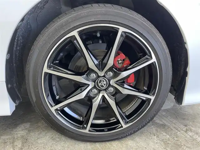 トヨタ アクア GRスポーツ 群馬県 2023(令5)年 1.8万km プラチナホワイトパールマイカ 純正７インチディスプレイオーディオ　バックカメラ　レーダークルーズコントロール　ＬＥＤライト　ＡＨＢ　ハーフレザーシート　純正１７インチＡＷ　ステアリングリモコン　クリアランスソナー　ＥＴＣ　禁煙車