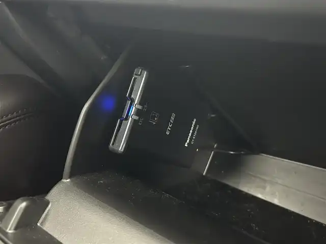 マツダ ＣＸ－８ 25T プロアクティブ 埼玉県 2019(令1)年 5万km スノーフレイクホワイトパールマイカ 純正ナビ　Ｂｌｕｅｔｏｏｔｈ　フルセグＴＶ　バックカメラ　サイドカメラ　シートヒーター　メモリー付パワーシート　前後ドライブレコーダー　ヘッドアップディスプレイ　レーダークルーズコントロール　ＥＴＣ