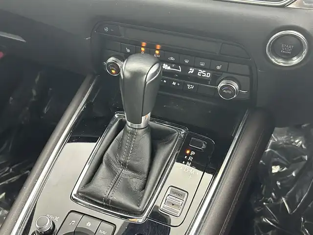 マツダ ＣＸ－８ 25T プロアクティブ 埼玉県 2019(令1)年 5万km スノーフレイクホワイトパールマイカ 純正ナビ　Ｂｌｕｅｔｏｏｔｈ　フルセグＴＶ　バックカメラ　サイドカメラ　シートヒーター　メモリー付パワーシート　前後ドライブレコーダー　ヘッドアップディスプレイ　レーダークルーズコントロール　ＥＴＣ