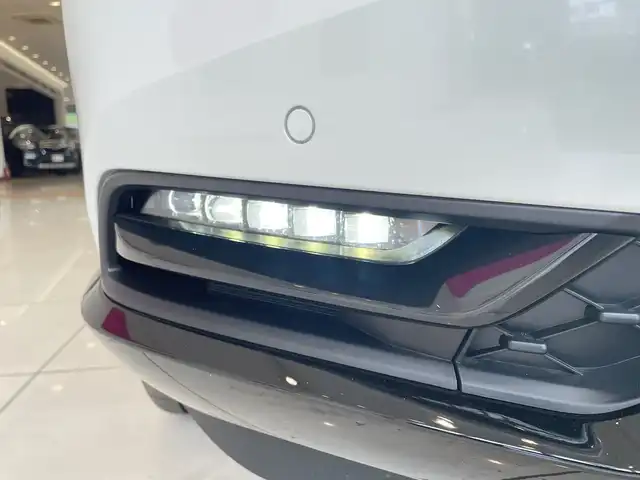 ホンダ ヴェゼル ハイブリッド e:HEV Z 埼玉県 2025(令7)年 0.1千km プラチナホワイトパール 純正オプショングリル/ホンダセンシング /純正メモリナビ/　　BT/フルセグ/Apple Carplay /バックカメラ /パワーバックドア /レーダークルーズコントロール /LED /ハーフレザーシート /シートヒーター /純正18インチアルミ /ステアリングヒーター /純正ETC2.0
