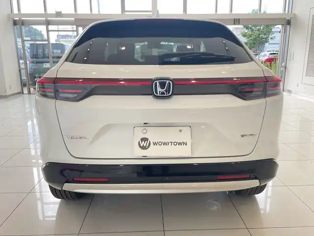 ホンダ ヴェゼル ハイブリッド e:HEV Z 埼玉県 2025(令7)年 0.1千km プラチナホワイトパール 純正オプショングリル/ホンダセンシング /純正メモリナビ/　　BT/フルセグ/Apple Carplay /バックカメラ /パワーバックドア /レーダークルーズコントロール /LED /ハーフレザーシート /シートヒーター /純正18インチアルミ /ステアリングヒーター /純正ETC2.0