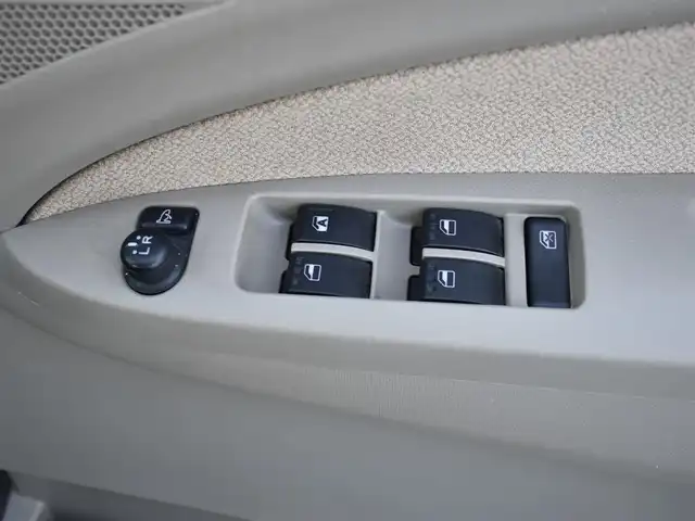 ダイハツ ムーヴ X リミテッド 福岡県 2012(平24)年 8.6万km シャンパンゴールドメタリックⅡ 純正ナビ/ワンセグTV/バックカメラ/社外HIDヘッドライト/nanoe/純正14インチアルミホイール/プッシュスタート/スマートキー/アイドリングストップ/電動格納ミラー/純正ドアバイザー/フロアマット
