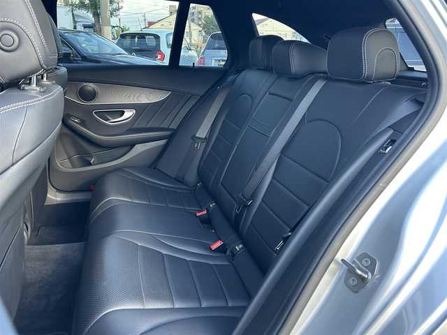 メルセデス・ベンツ Ｃ２００ 4マチック SW スポーツ 長野県 2018(平30)年 5.6万km イリジウムシルバー HUD（ヘッドアップディスプレイ）/・エアサスペンション/・レーダーセーフティーパッケージ/・ディストロニックプラス/・ブラインドスポットモニター/・レーンキープアシスト/・レザーARTICO/・純正HDDナビ/・フルセグTV/・リアビューモニター　　/・純正18インチアルミホイール/・ETC　/・シートヒーター/・キーレスゴー/・パワーバックドア/・パークトロニック/・LEDヘッドライト/・純正ドライブレコーダー