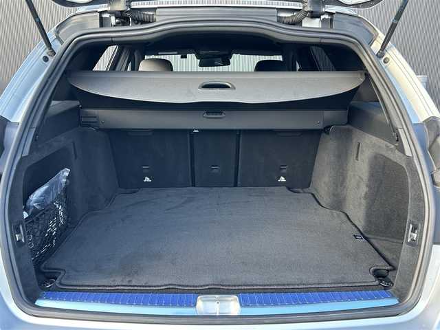 メルセデス・ベンツ Ｃ２００ 4マチック SW スポーツ 長野県 2018(平30)年 5.6万km イリジウムシルバー HUD（ヘッドアップディスプレイ）/・エアサスペンション/・レーダーセーフティーパッケージ/・ディストロニックプラス/・ブラインドスポットモニター/・レーンキープアシスト/・レザーARTICO/・純正HDDナビ/・フルセグTV/・リアビューモニター　　/・純正18インチアルミホイール/・ETC　/・シートヒーター/・キーレスゴー/・パワーバックドア/・パークトロニック/・LEDヘッドライト/・純正ドライブレコーダー