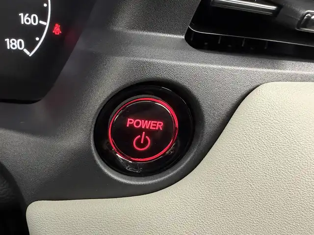 ホンダ ヴェゼル ハイブリッド e:HEV Z PLaYパッケージ 愛知県 2025(令7)年 0.1万km 黒Ⅱ ・純正ディスプレイナビ/（BT/Carplay/USB）/・フルセグTV/・バックカメラ/・電動パーキングシステム/・電動バックドア/・ハーフレザーシート/・前席シートヒーター/・ホンダセンシング/レーダークルーズコントロール/衝突軽減ブレーキ/レーンアシストシステム/ブラインドスポットモニター/コーナーセンサー/・クイック充電/・ステアリングヒーター/・パドルシフト/・純正１８インチAW/225/50/R18/・ETC2.0/・純正LEDライト/・保証書/・取扱説明書